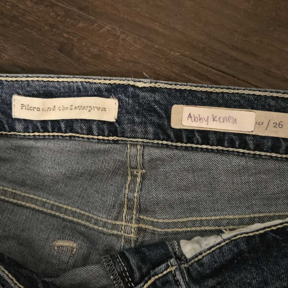 Anthropologie Pilcro and the Letterpress Embroidered Star Slim Boyfriend jeans. - Picture 6 of 10
